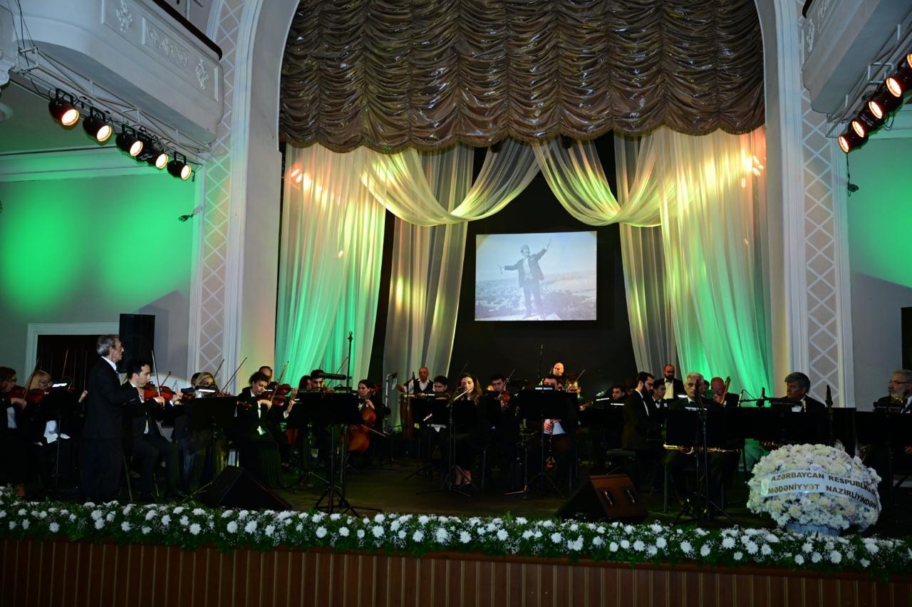 В Баку открыт мемориальный кабинет легендарного Рашида Бейбутова, представлена концертная программа (ФОТО)