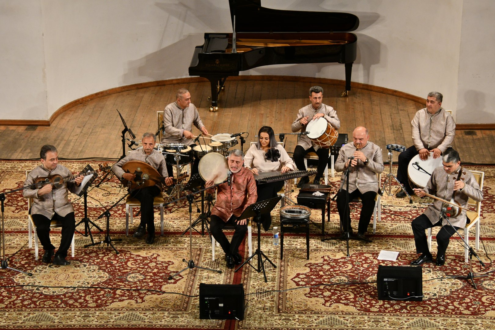 Концерт народного артиста Азербайджана Тейюба Асланова "С друзьями вместе..." в ритме национальной самобытности (ФОТО)