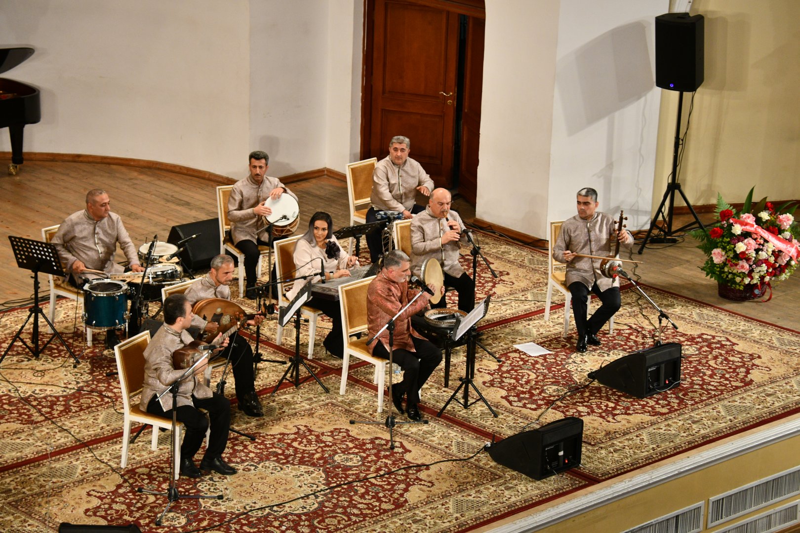 Концерт народного артиста Азербайджана Тейюба Асланова "С друзьями вместе..." в ритме национальной самобытности (ФОТО)