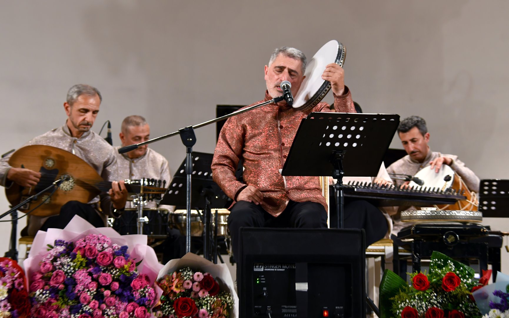 Концерт народного артиста Азербайджана Тейюба Асланова "С друзьями вместе..." в ритме национальной самобытности (ФОТО)