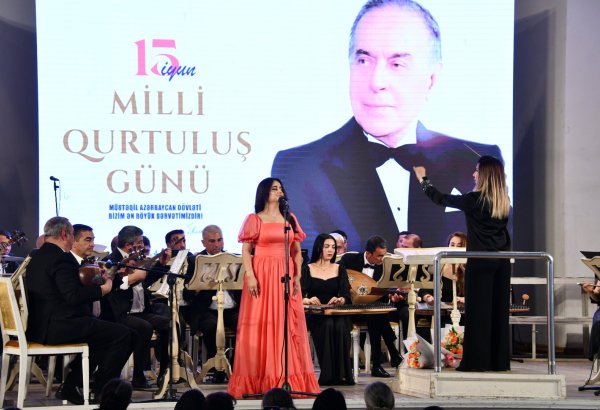 В Баку состоялся торжественный концерт, посвящённый Дню национального спасения (ФОТО)