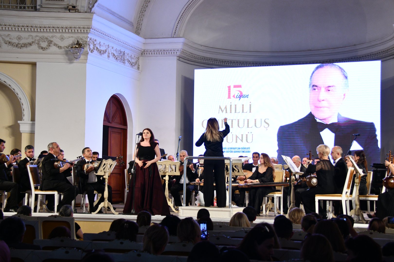 В Баку состоялся торжественный концерт, посвящённый Дню национального спасения (ФОТО)