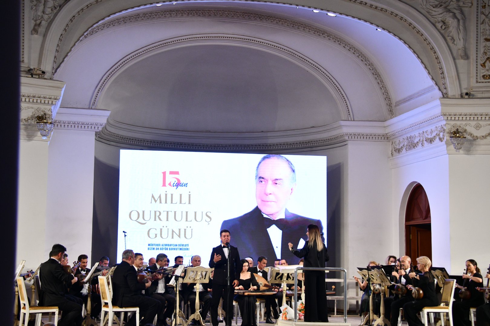 В Баку состоялся торжественный концерт, посвящённый Дню национального спасения (ФОТО)