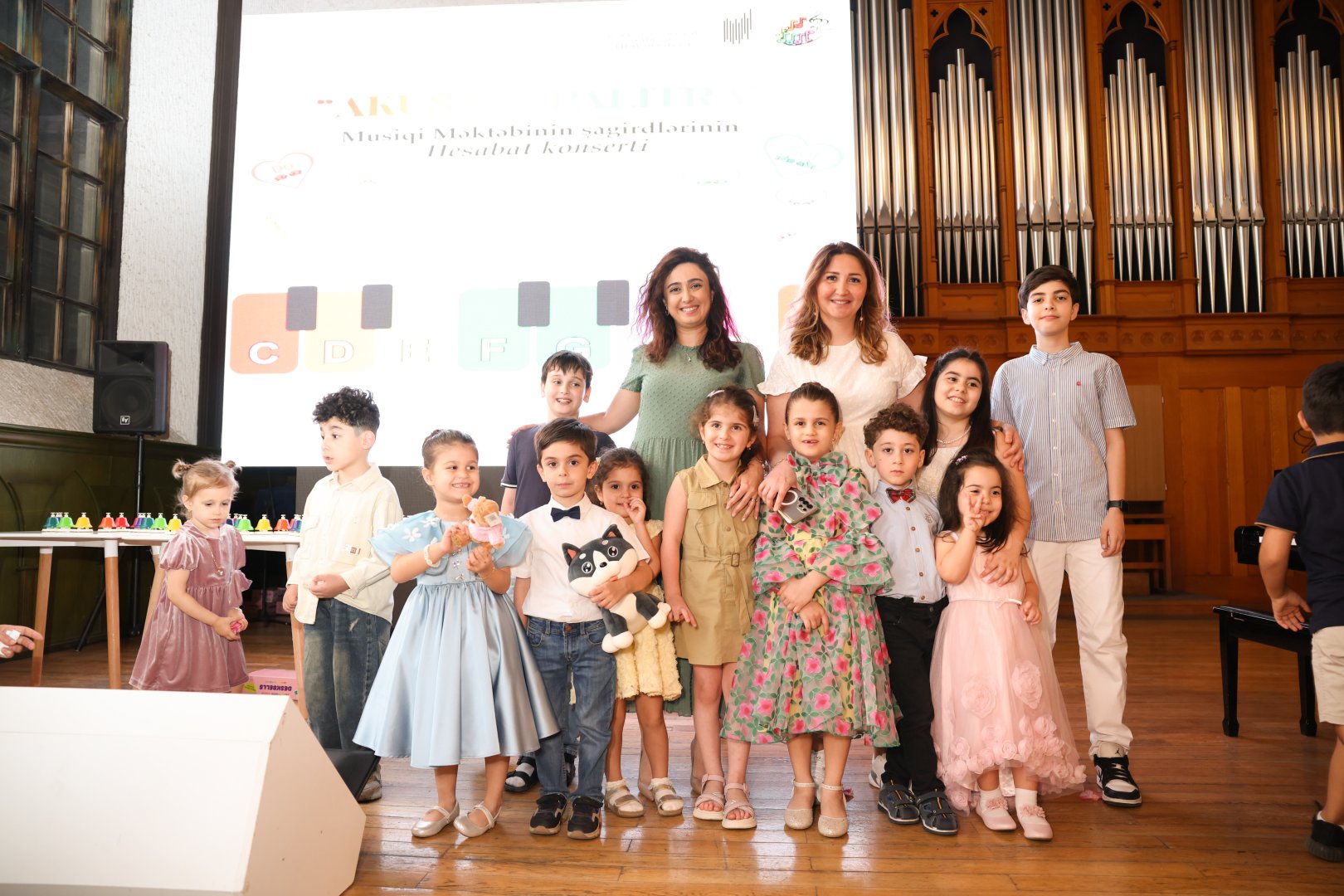 Акустическая палитра Баку - колокольчики, фортепиано, вокал (ФОТО)