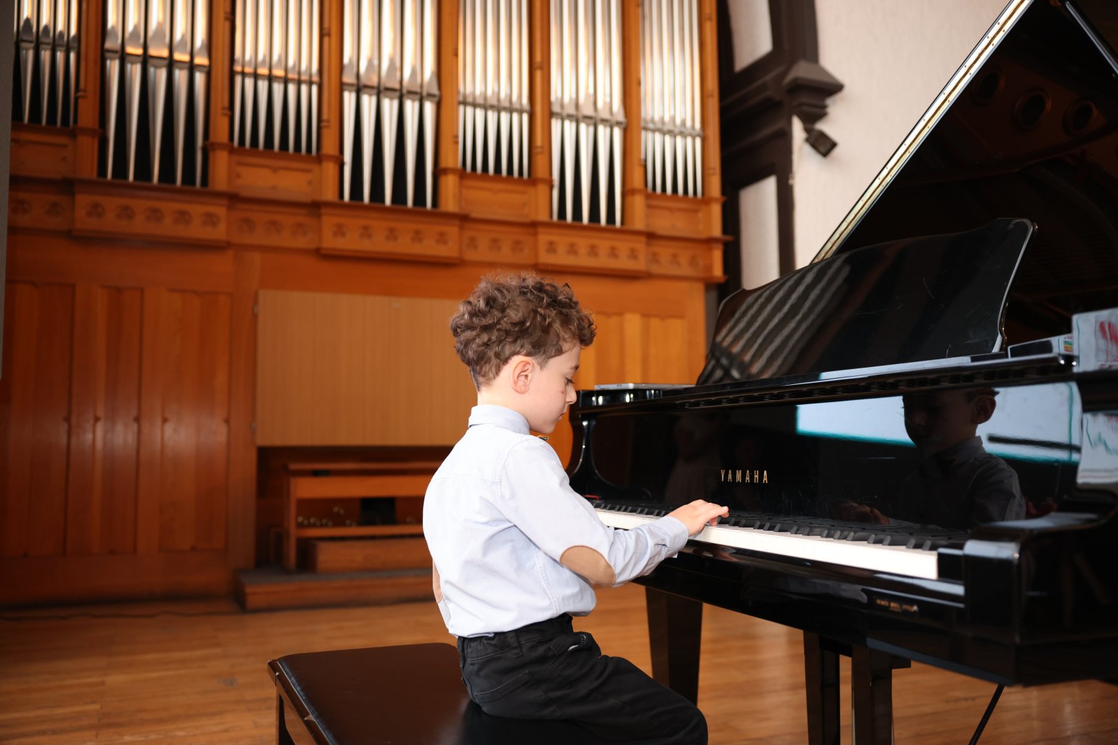 Акустическая палитра Баку - колокольчики, фортепиано, вокал (ФОТО)