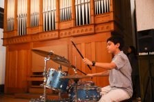 Акустическая палитра Баку - колокольчики, фортепиано, вокал (ФОТО)