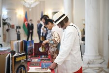 Французские пенсионеры в ритме диксиленда на презентации культурного наследия Азербайджана в Париже (ВИДЕО, ФОТО)