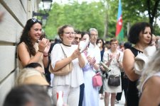 Французские пенсионеры в ритме диксиленда на презентации культурного наследия Азербайджана в Париже (ВИДЕО, ФОТО)