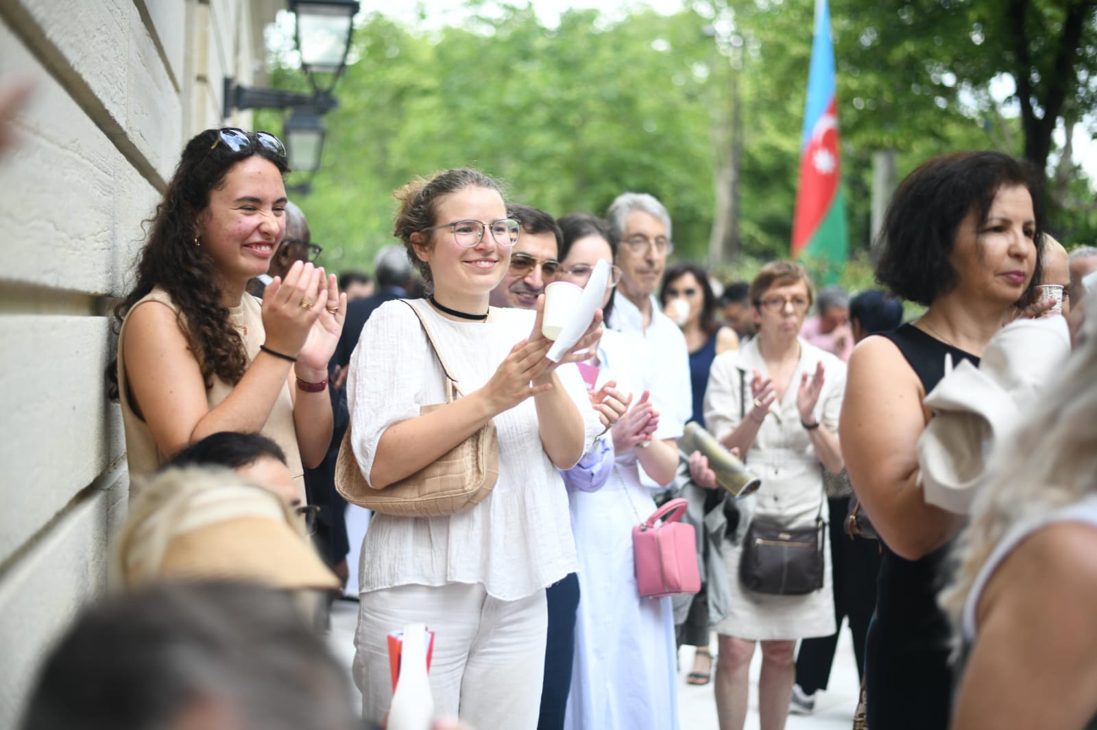 Французские пенсионеры в ритме диксиленда на презентации культурного наследия Азербайджана в Париже (ВИДЕО, ФОТО)