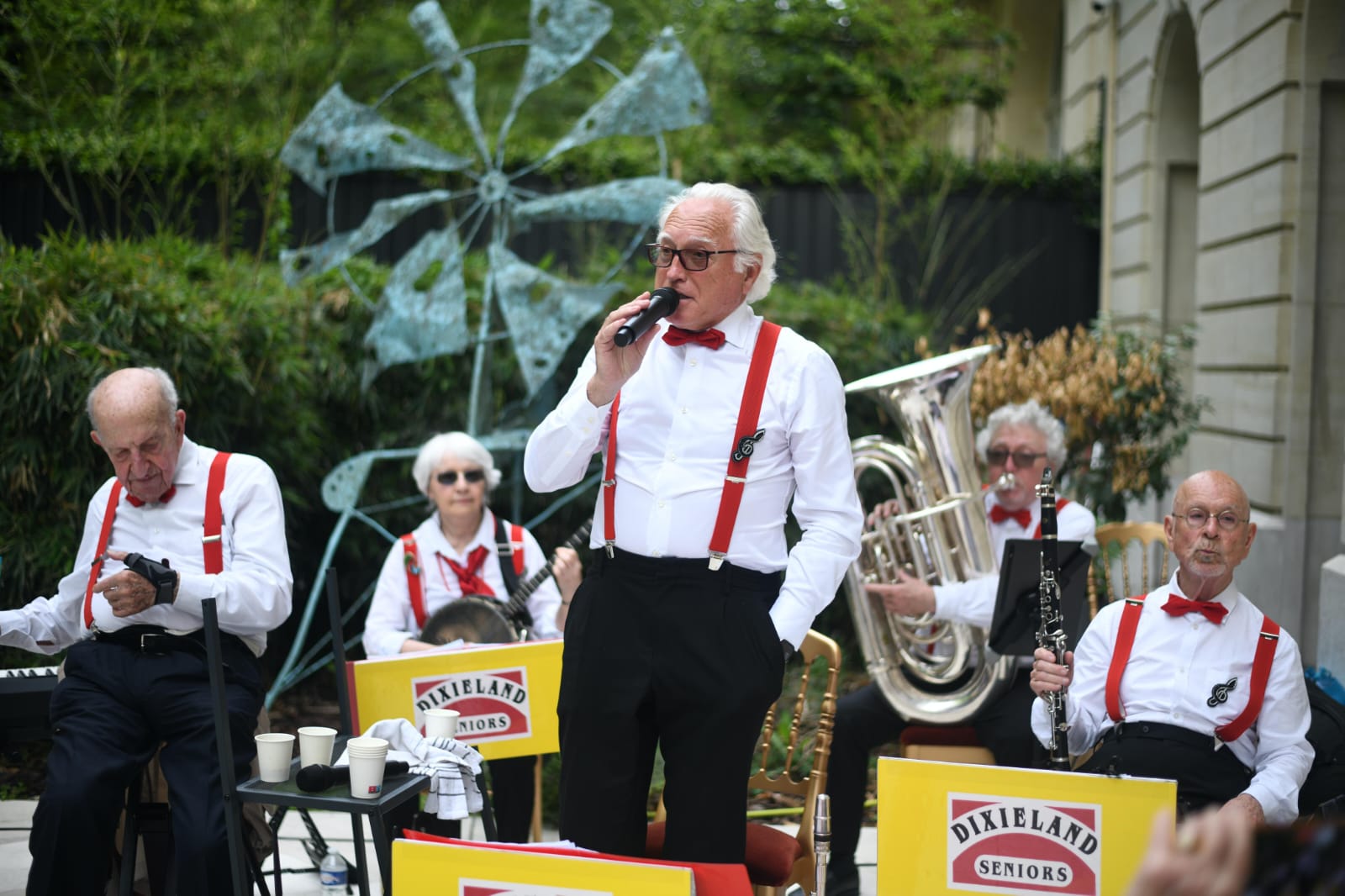 Французские пенсионеры в ритме диксиленда на презентации культурного наследия Азербайджана в Париже (ВИДЕО, ФОТО)