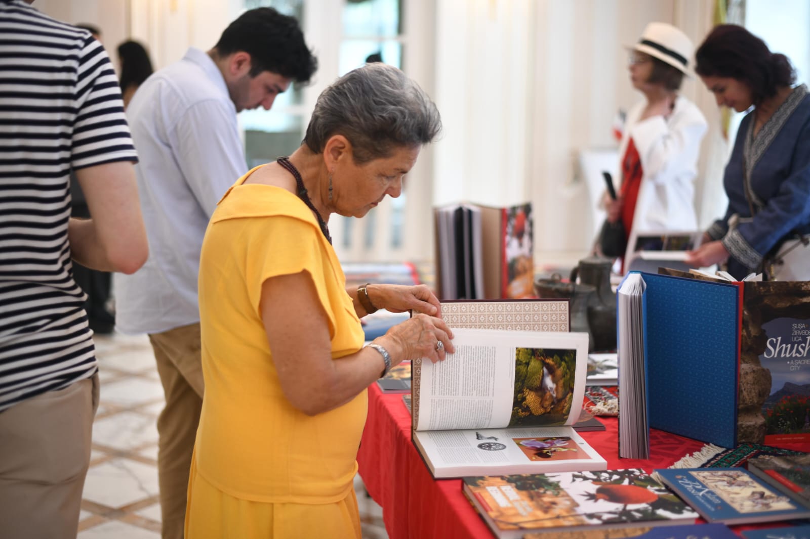Французские пенсионеры в ритме диксиленда на презентации культурного наследия Азербайджана в Париже (ВИДЕО, ФОТО)