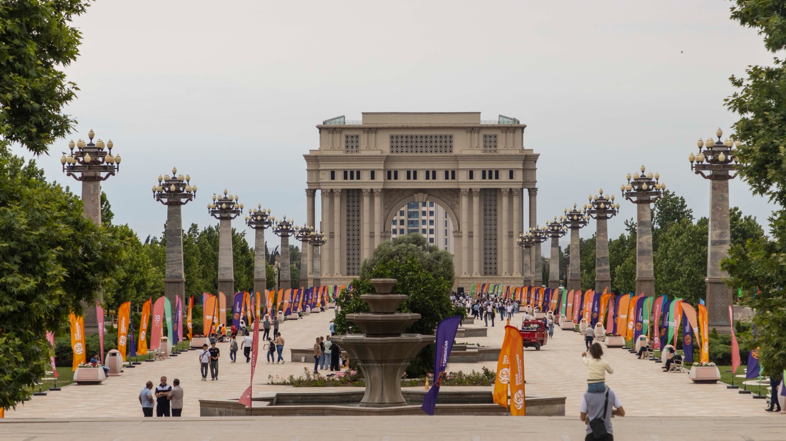 Состоялась церемония вручения сертификатов по случаю избрания Гянджи спортивной столицей СНГ (ФОТО)