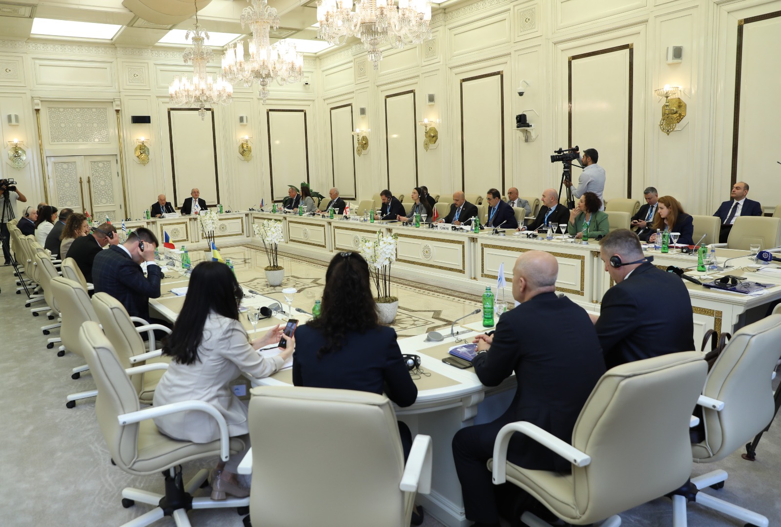 В Баку состоялось заседание комиссии по социальной и гуманитарной политике ПА ОЧЭС (ФОТО)