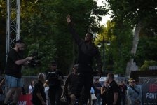 UFC на берегу Каспия: бойцы провели открытую тренировку в сердце Баку (ФОТО)