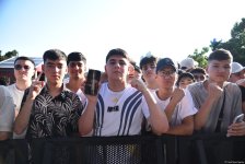 UFC на берегу Каспия: бойцы провели открытую тренировку в сердце Баку (ФОТО)