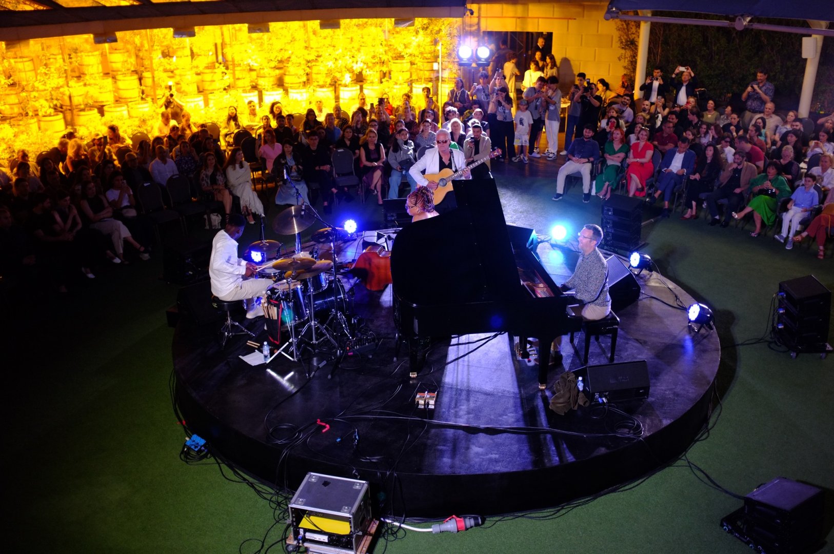 Особо признание француженки к Азербайджану – под блеском света, клавиш и джаза Baku Piano Festival 2025 (ФОТО)