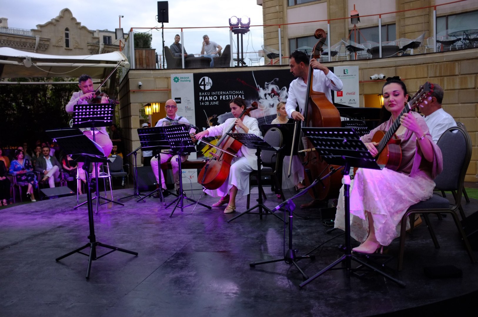 Чувственное танго под звездами Баку зажгло огонь в сердцах (ВИДЕО, ФОТО)