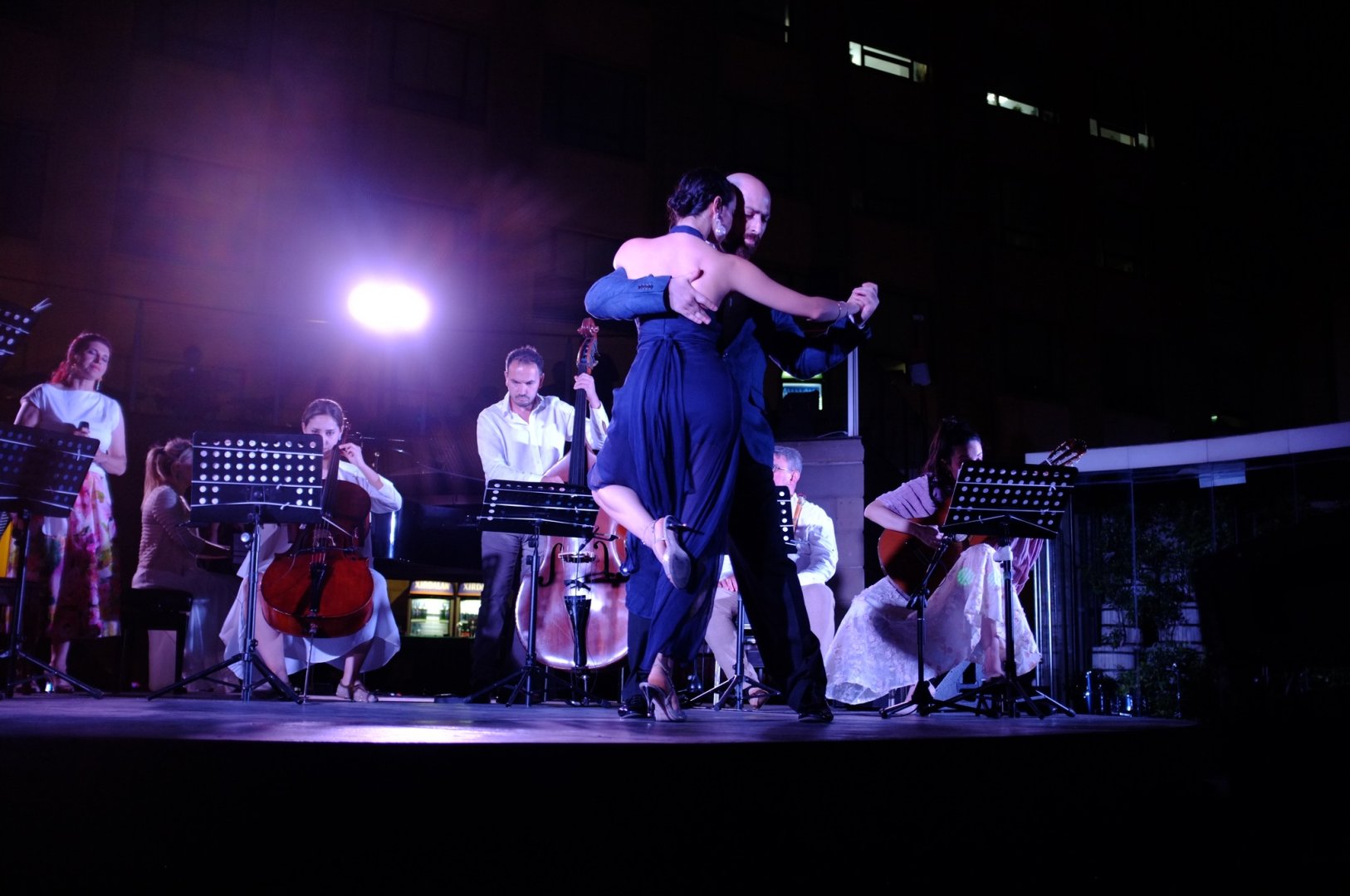 Чувственное танго под звездами Баку зажгло огонь в сердцах (ВИДЕО, ФОТО)