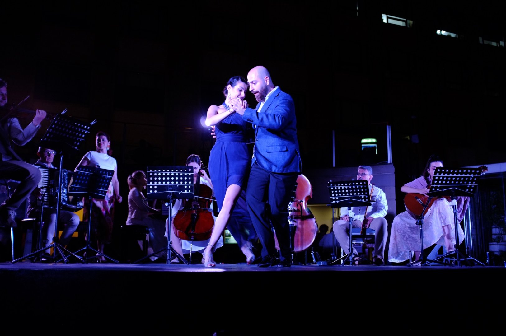 Чувственное танго под звездами Баку зажгло огонь в сердцах (ВИДЕО, ФОТО)