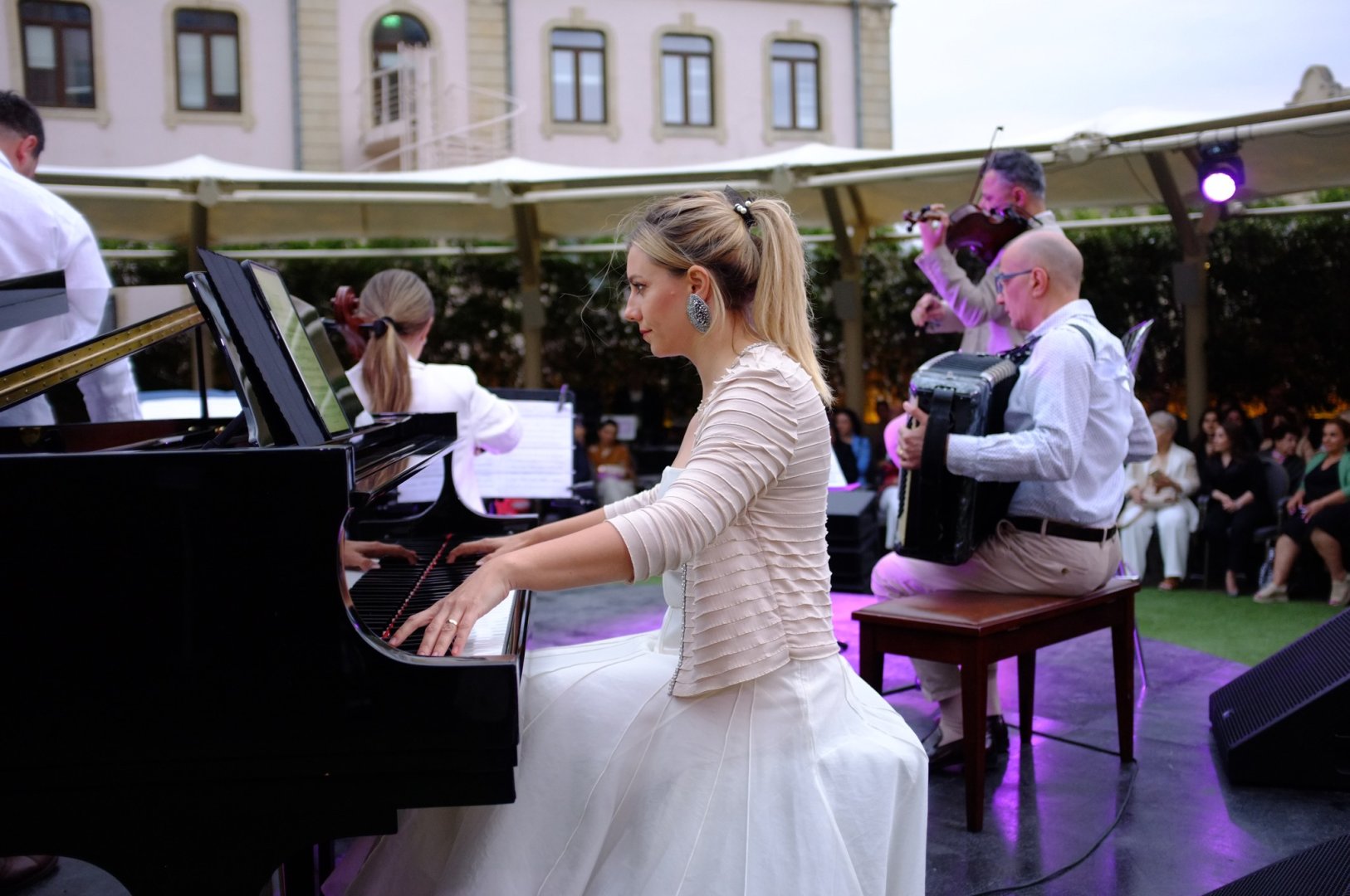 Чувственное танго под звездами Баку зажгло огонь в сердцах (ВИДЕО, ФОТО)