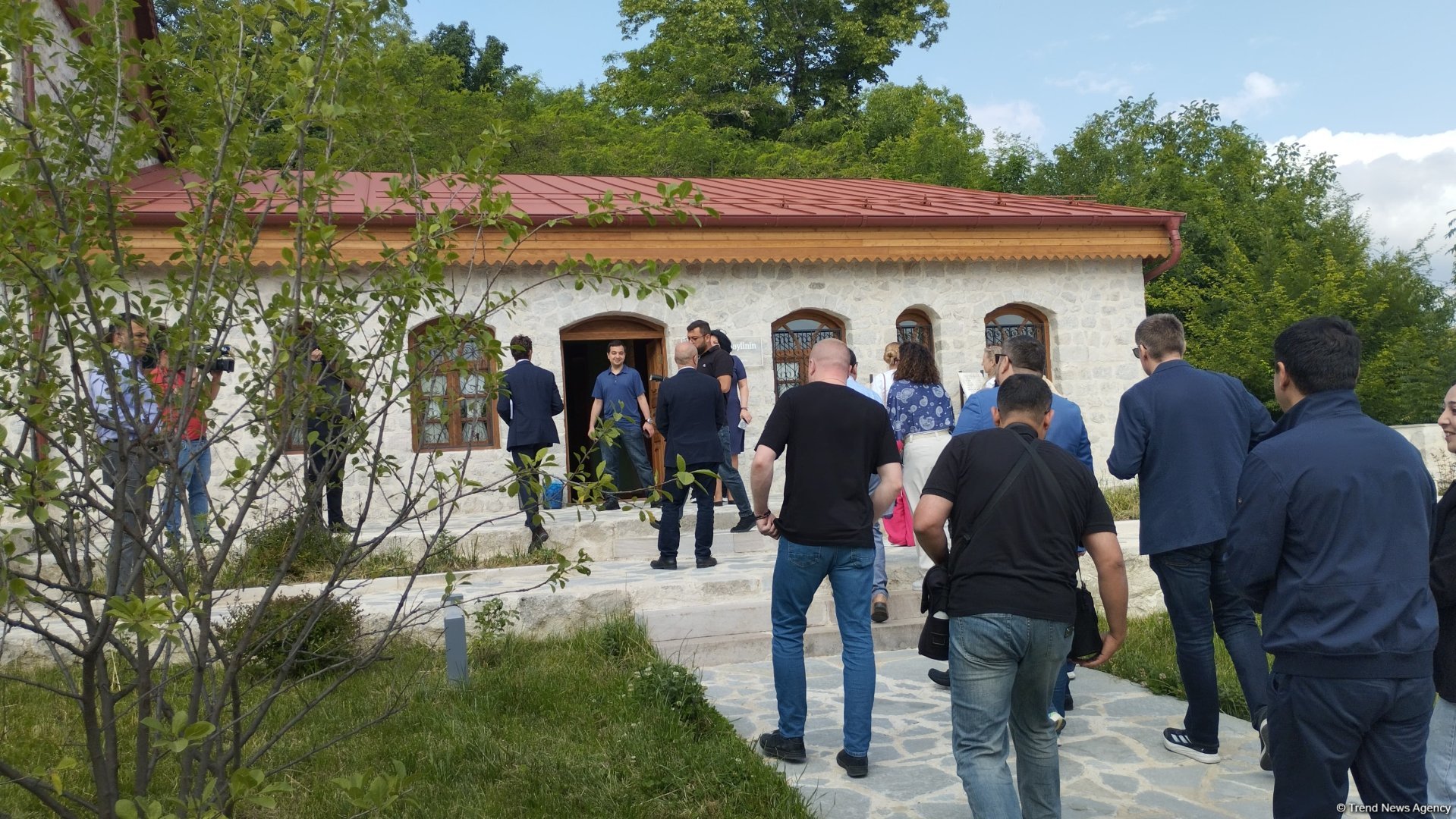 Представители дипломатического корпуса ознакомились с городом Шуша (Обновлено) (ФОТО/ВИДЕО)
