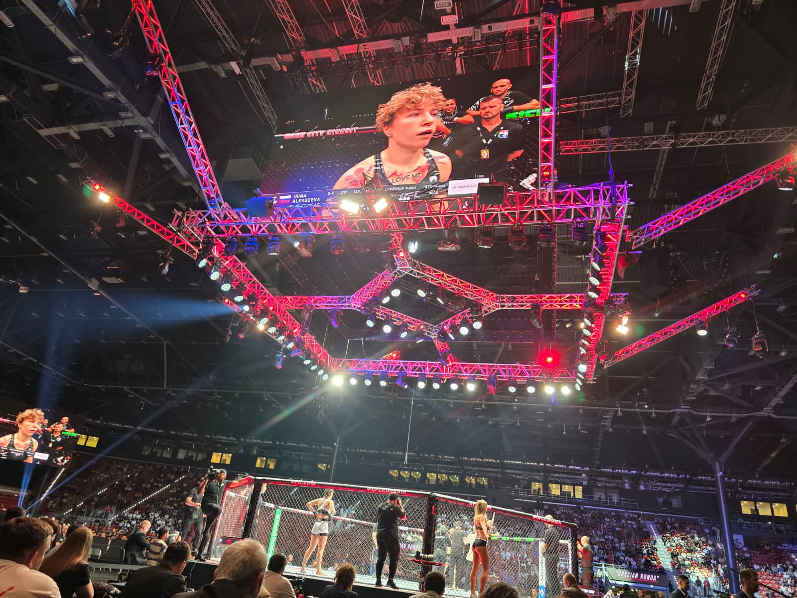 UFC Fight Night: Определилась победительница предварительного карда в полулегком  весе между бойцами из России и Польши (ФОТО)