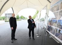 Президент Ильхам Алиев ознакомился с работами, проводимыми на проходящем через город Евлах участке магистральной дороги Баку-Алят-Газах-государственная граница с Грузией (ФОТО/ВИДЕО)