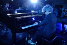 Поток эмоций с виртуозом Шаином Новрасли под открытым небом Баку - магия джаза и импровизаций (ВИДЕО, ФОТО)