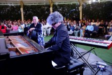 Поток эмоций с виртуозом Шаином Новрасли под открытым небом Баку - магия джаза и импровизаций (ВИДЕО, ФОТО)