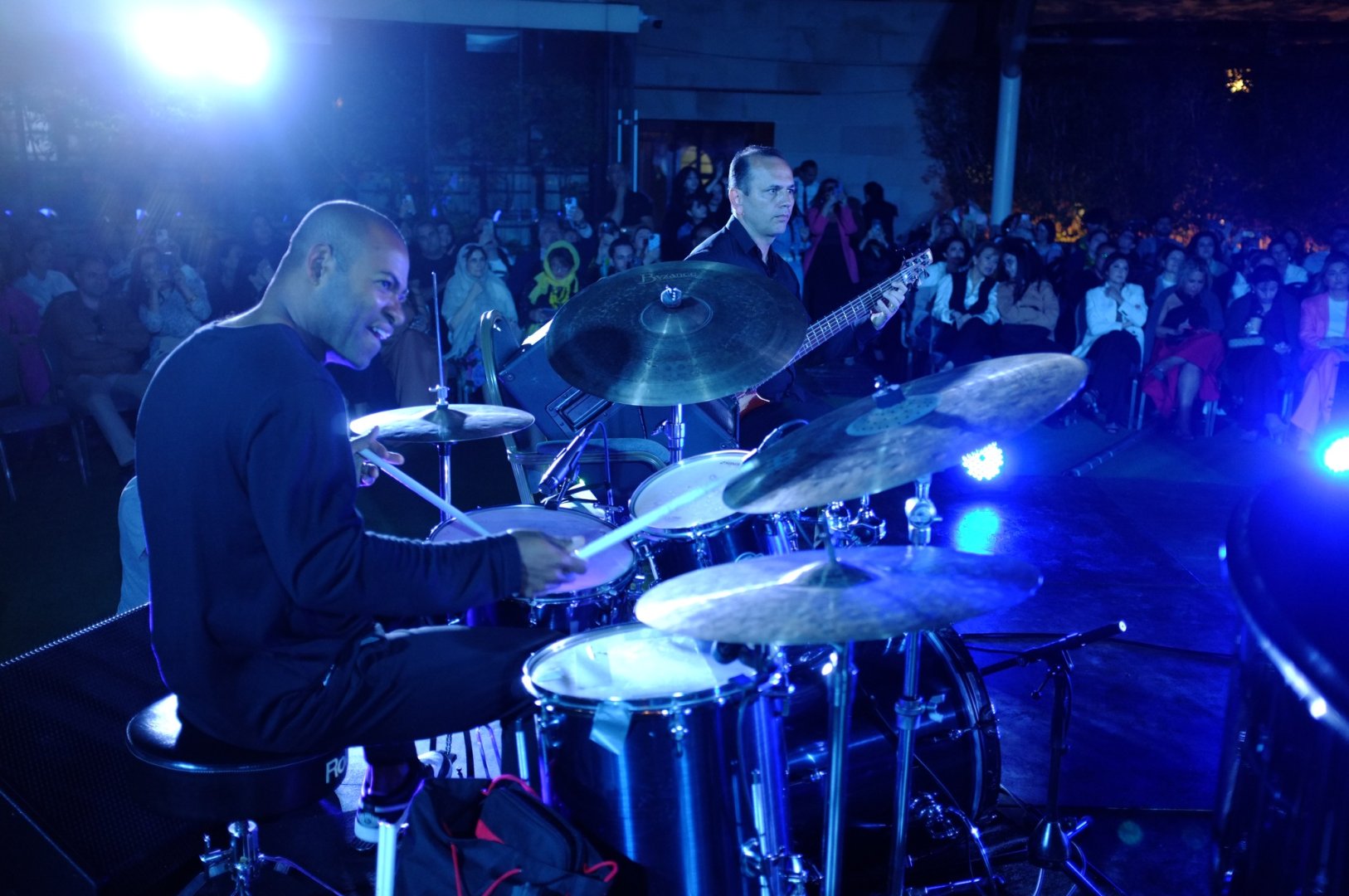 Поток эмоций с виртуозом Шаином Новрасли под открытым небом Баку - магия джаза и импровизаций (ВИДЕО, ФОТО)