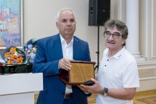 В Баку по случаю юбилея Натига Сафарова представлены уникальные отреставрированные работы  (ФОТО)