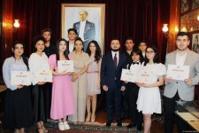 Состоялся первый выпуск Вокальной школы Бюльбюля под руководством Рамиля Гасымова (ФОТО)
