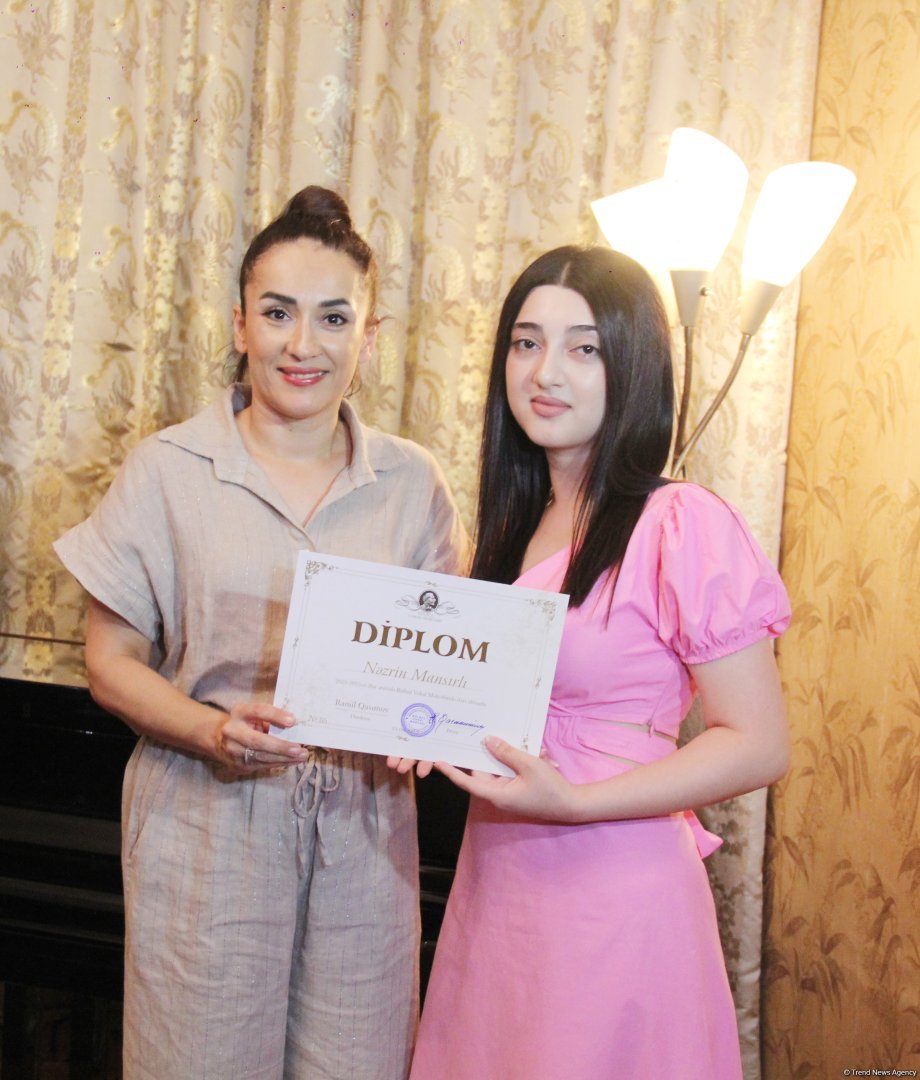 Состоялся первый выпуск Вокальной школы Бюльбюля под руководством Рамиля Гасымова (ФОТО)