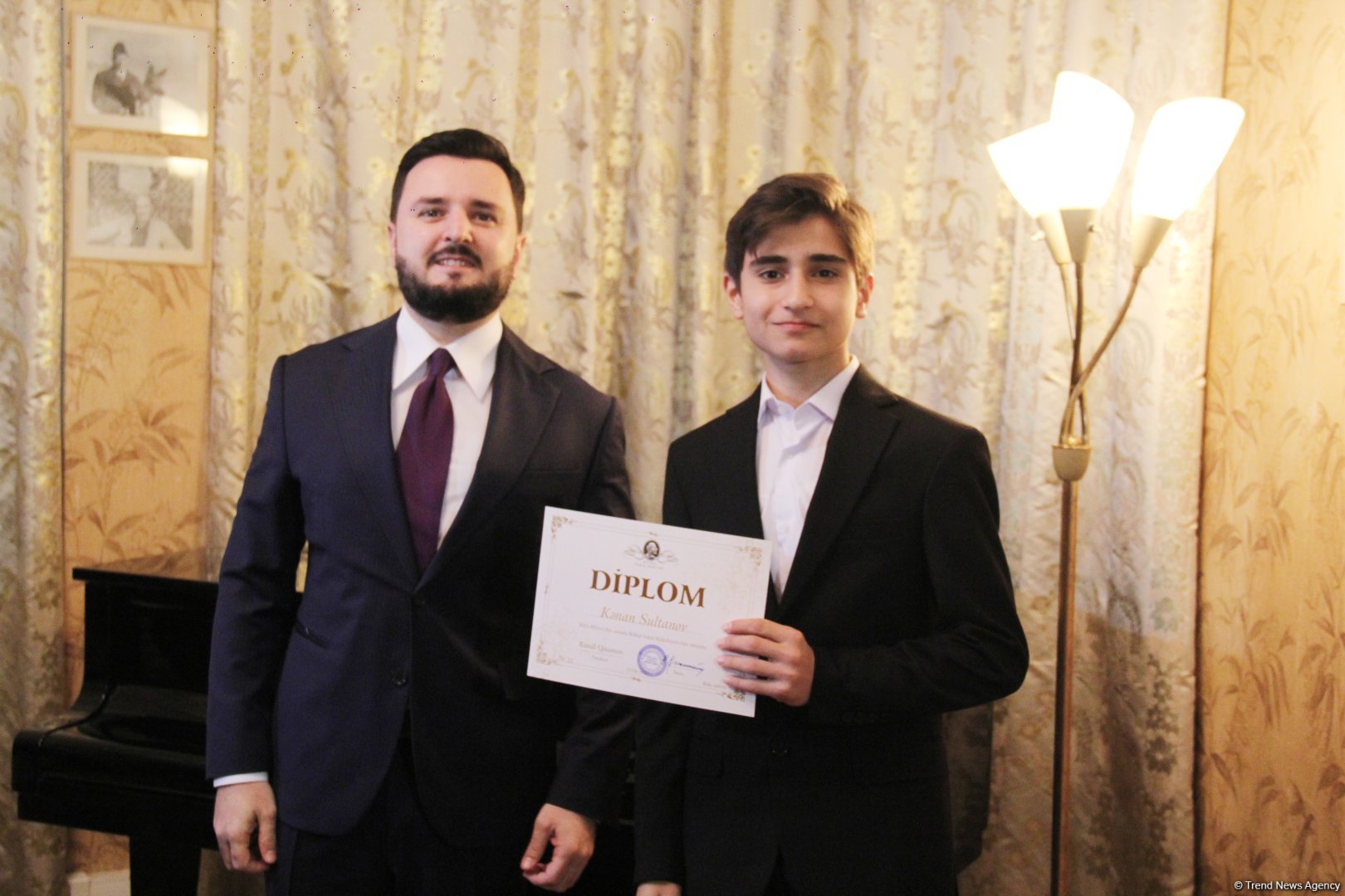 Состоялся первый выпуск Вокальной школы Бюльбюля под руководством Рамиля Гасымова (ФОТО)