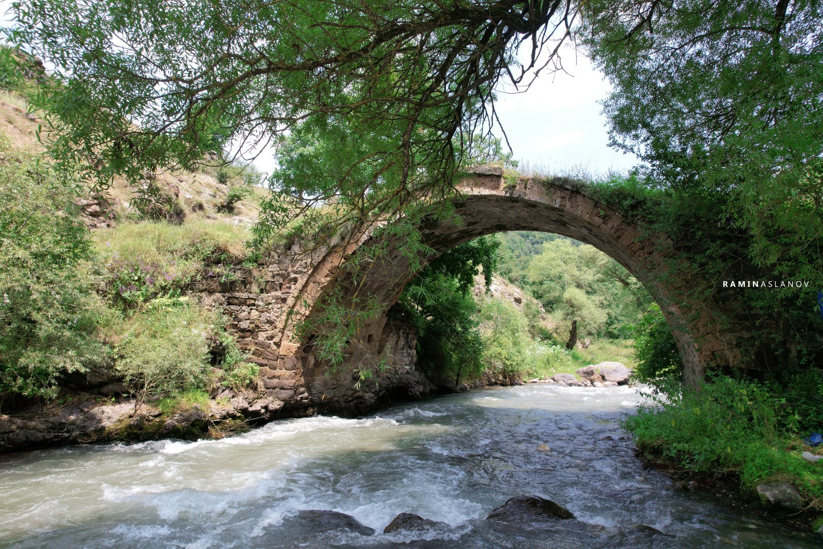 От крепости к крепости – Гедабей: земля исторических памятников (ФОТО)