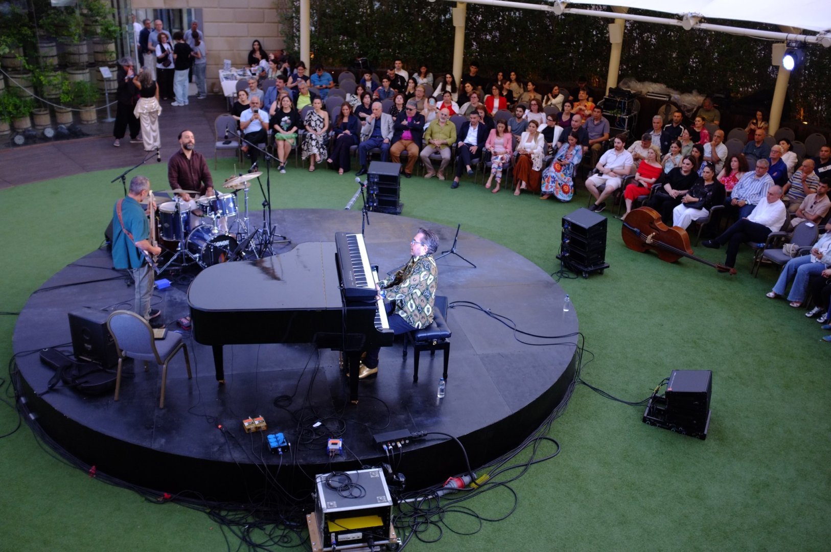 Музыкальное приключение в Баку со всемирно известным джазменом Майком дель Ферро (ВИДЕО, ФОТО)