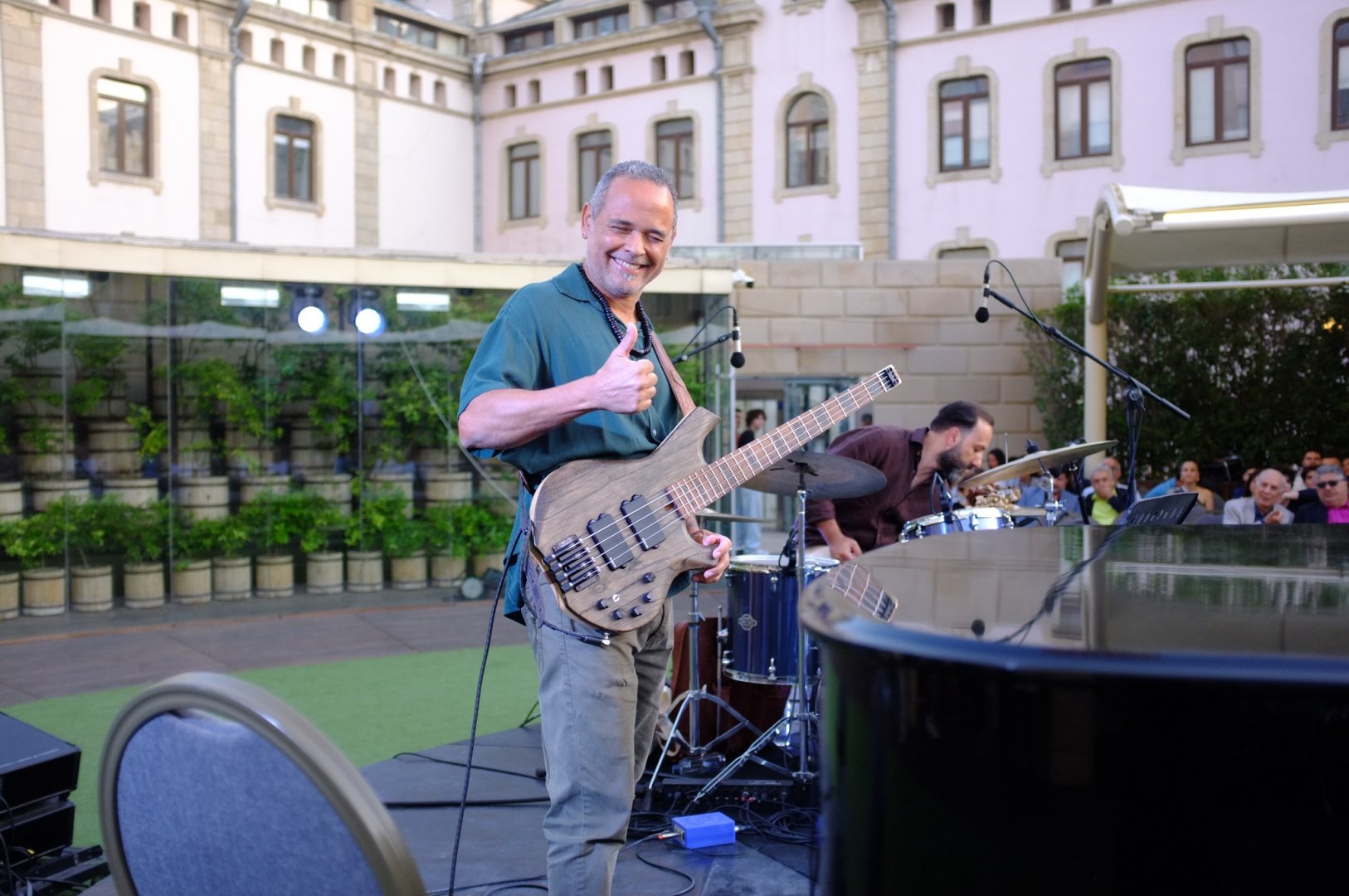 Музыкальное приключение в Баку со всемирно известным джазменом Майком дель Ферро (ВИДЕО, ФОТО)