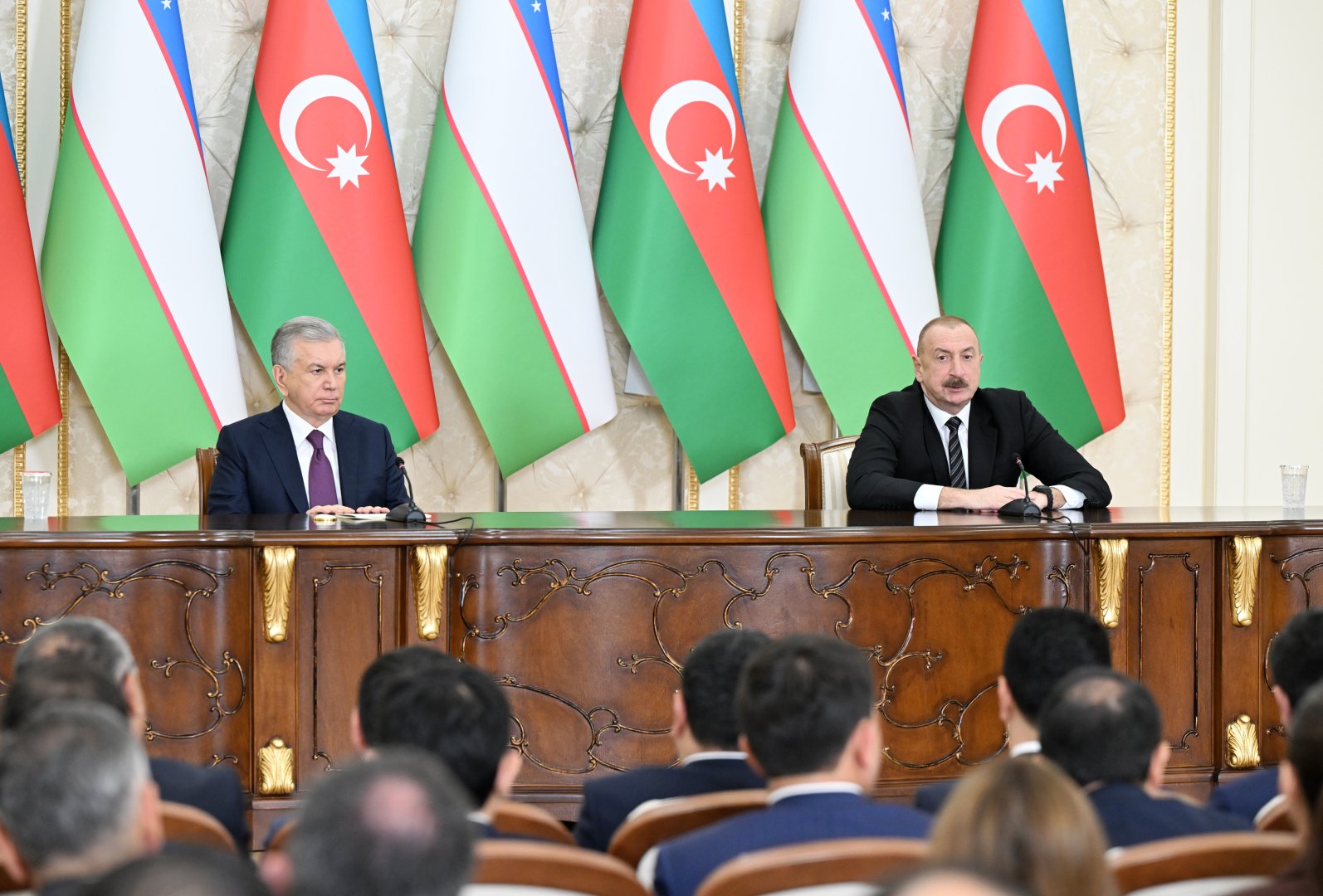 Президент Ильхам Алиев и Президент Шавкат Мирзиёев выступили с заявлениями для прессы (ФОТО/ВИДЕО)
