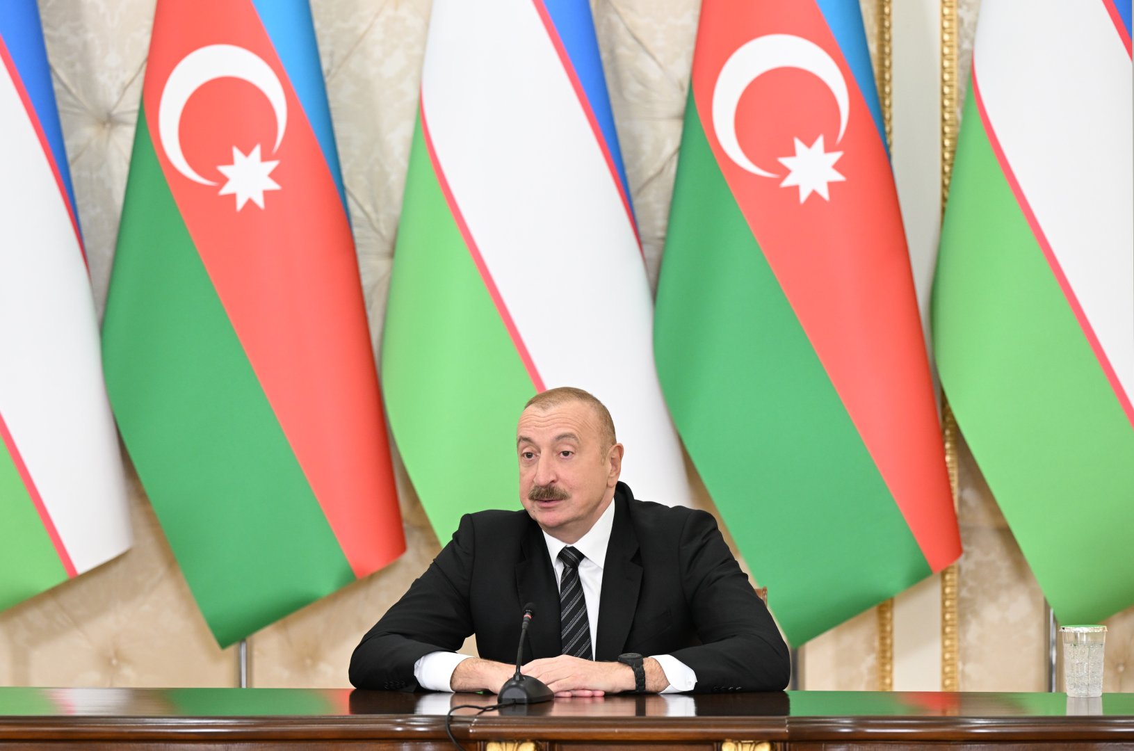 Президент Ильхам Алиев и Президент Шавкат Мирзиёев выступили с заявлениями для прессы (ФОТО/ВИДЕО)