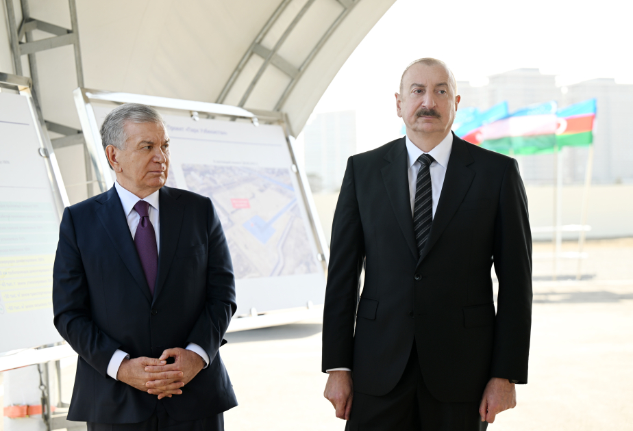 Президент Ильхам Алиев и Президент Шавкат Мирзиёев заложили фундамент парка "Узбекистан" в Баку (ФОТО/ВИДЕО)