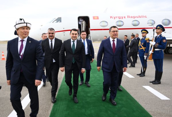 Президент Кыргызстана Садыр Жапаров прибыл с визитом в Азербайджан