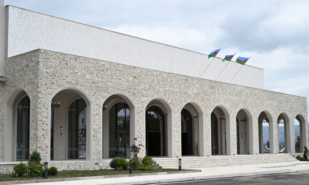 Президент Ильхам Алиев принял участие в открытии Ханкендинского Конгресс-центра (ФОТО/ВИДЕО)