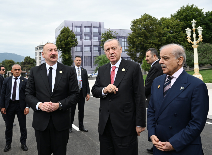 Искренняя беседа Президента Ильхама Алиева с Эрдоганом и Шахбазом Шарифом в Ханкенди (ФОТО/ВИДЕО)