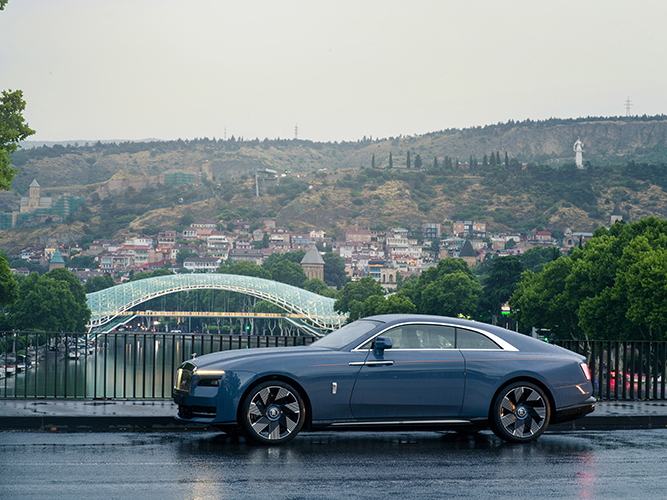 RRMC Baku представила две новые модели Rolls-Royce в Тбилиси (ФОТО/ВИДЕО)