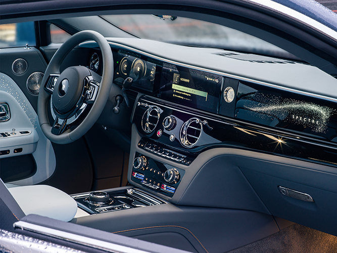RRMC Baku представила две новые модели Rolls-Royce в Тбилиси (ФОТО/ВИДЕО)
