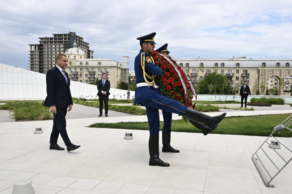 Председатель Национальной ассамблеи Пакистана посетил Парк Победы в Баку (ФОТО)