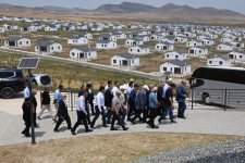 В рамках очередной поездки в Карабах руководители политических партий Азербайджана посетили Агдам (ФОТО)