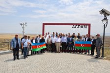 В рамках очередной поездки в Карабах руководители политических партий Азербайджана посетили Агдам (ФОТО)