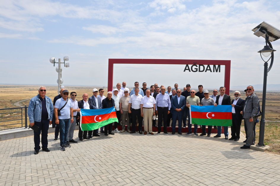 В рамках очередной поездки в Карабах руководители политических партий Азербайджана посетили Агдам (ФОТО)