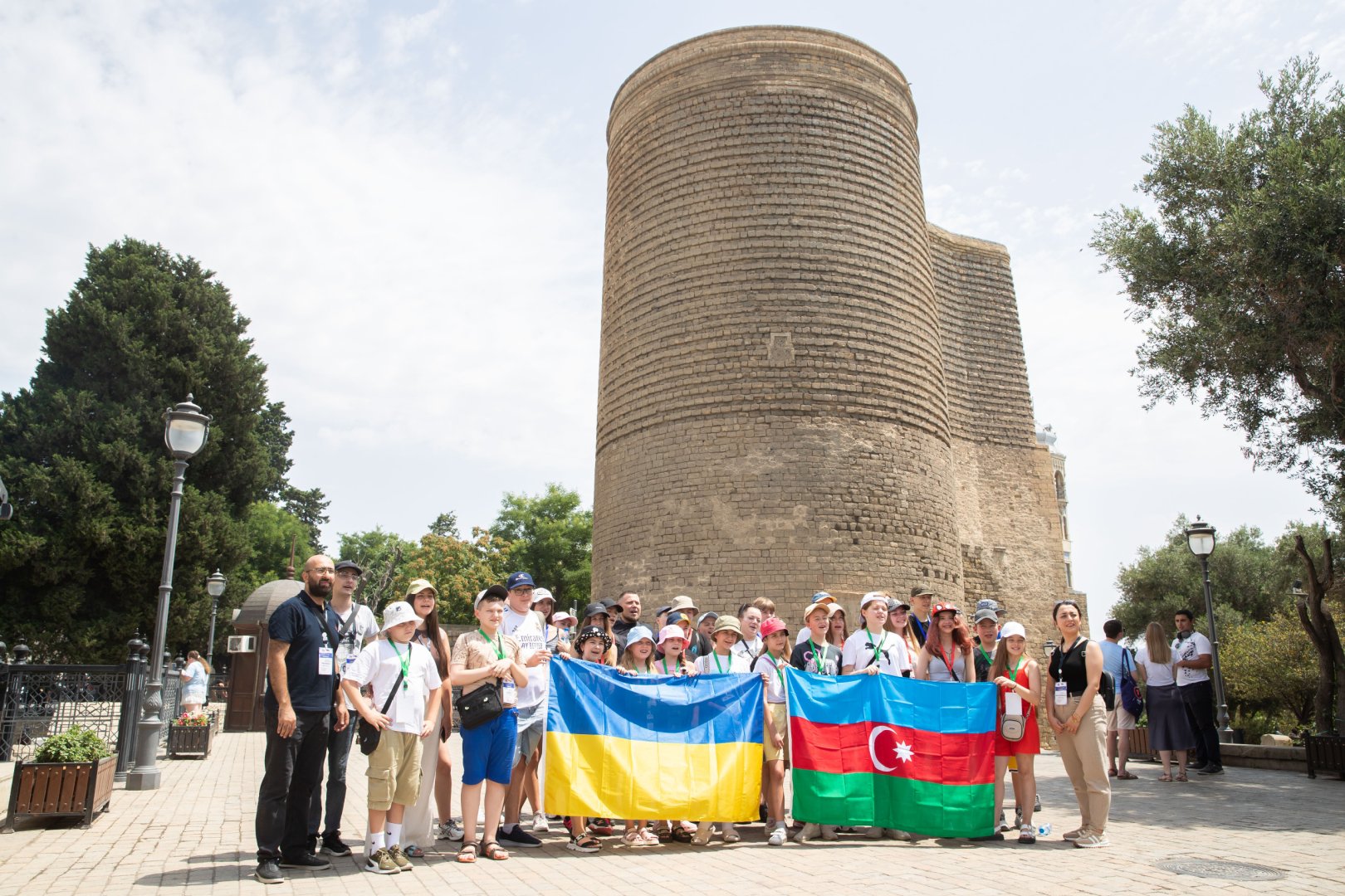 Для украинских детей организован тур по достопримечательностям Баку (ФОТО)